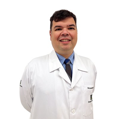 Dr. Leonardo Ribeiro