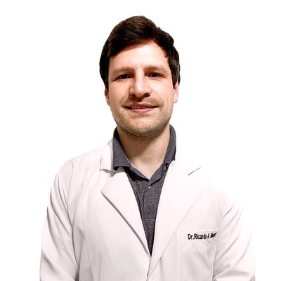 Dr. Ricardo André Macari
